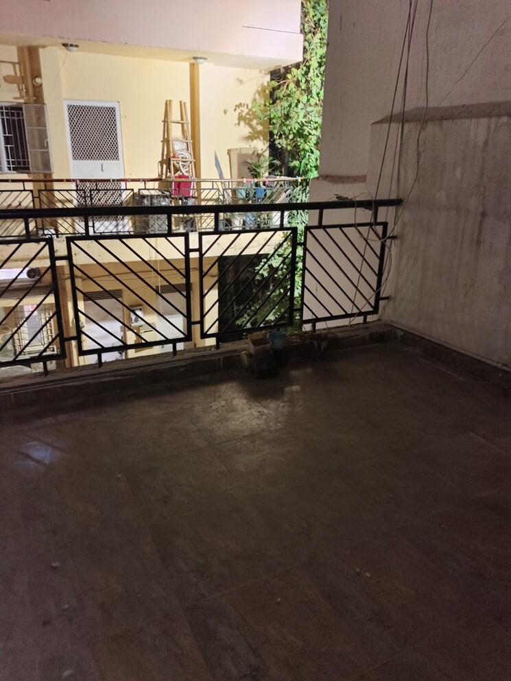 Balcony, sector 23 dwarka 1 Bedroom 525 Sq.Ft. Apartment In Sector 23 Dwarka Delhi 9582416