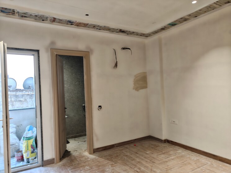 Bedroom, mahendru enclave 4 Bedroom 240 Sq.Yd. Builder Floor In Mahendru Enclave Delhi 9582457