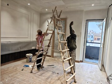 Bedroom in 4 BHK Builder Floor at Mahendru Enclave – for Sale