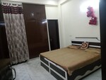 500 Sq.Ft. Pg in Lalit pg