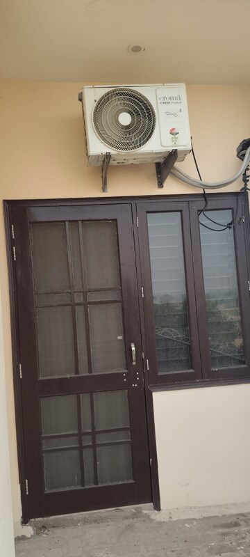 Furnished Amenities in 3 BHK Villa at Amrapali Leisure Valley, Tech Zone 4 Greater Noida – for Rent