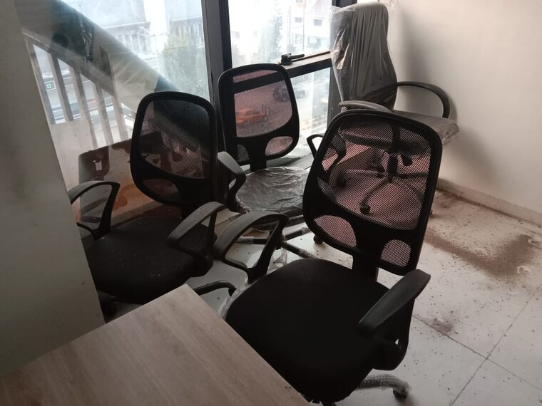 Team Area, akota Commercial Office Space 600 Sq.Ft. In Akota Vadodara 9582480