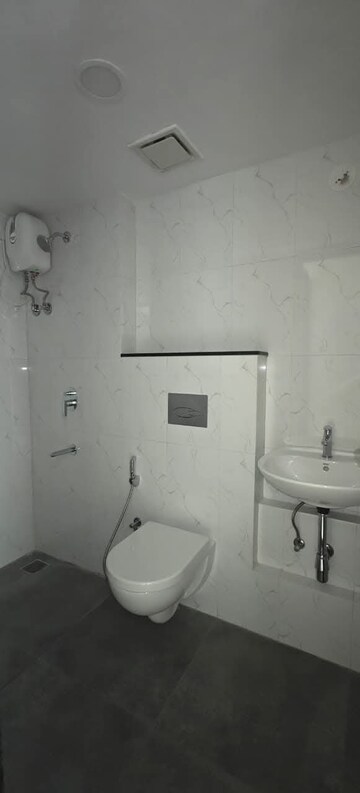 Master Bedroom in 2 BHK Apartment at Lodha Amara, Kolshet Road – for Rent