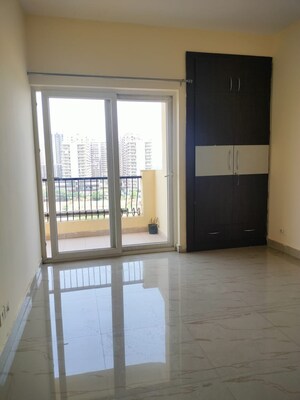 Room in 3 BHK Apartment at Nimbus The Hyde park, Sector 78 – for Sale