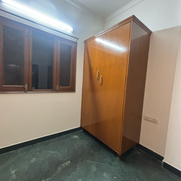 Room in 1 BHK Builder Floor at Saket – for Rent