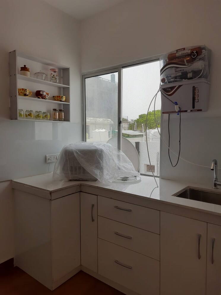 Kitchen, sunstar-floors 3 Bedroom 2500 Sq.Ft. Builder Floor In Sector 51 Gurgaon 9582502