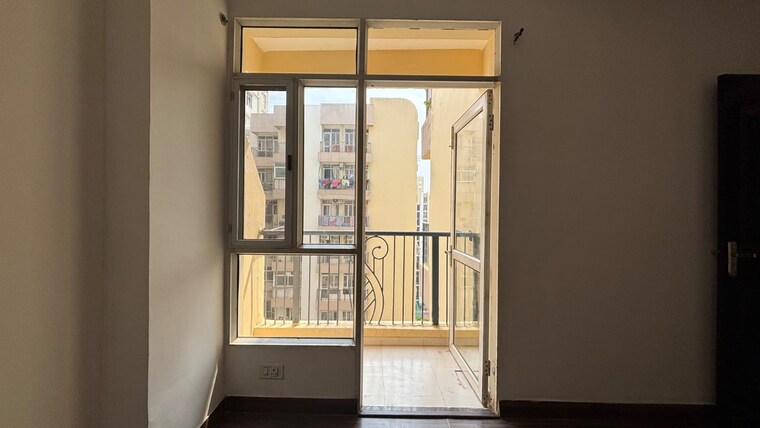 Room, nimbus-the-hyde-park 2 Bedroom 1080 Sq.Ft. Apartment In Sector 78 Noida 9582501