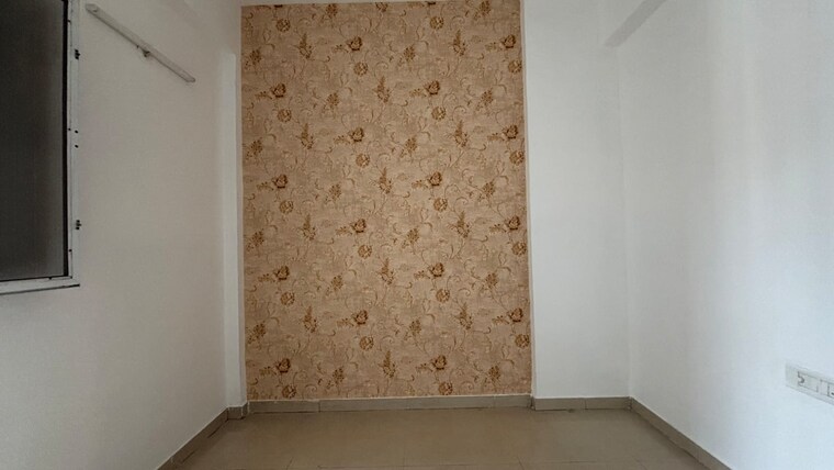 Room, nimbus-the-hyde-park 2 Bedroom 1080 Sq.Ft. Apartment In Sector 78 Noida 9582501