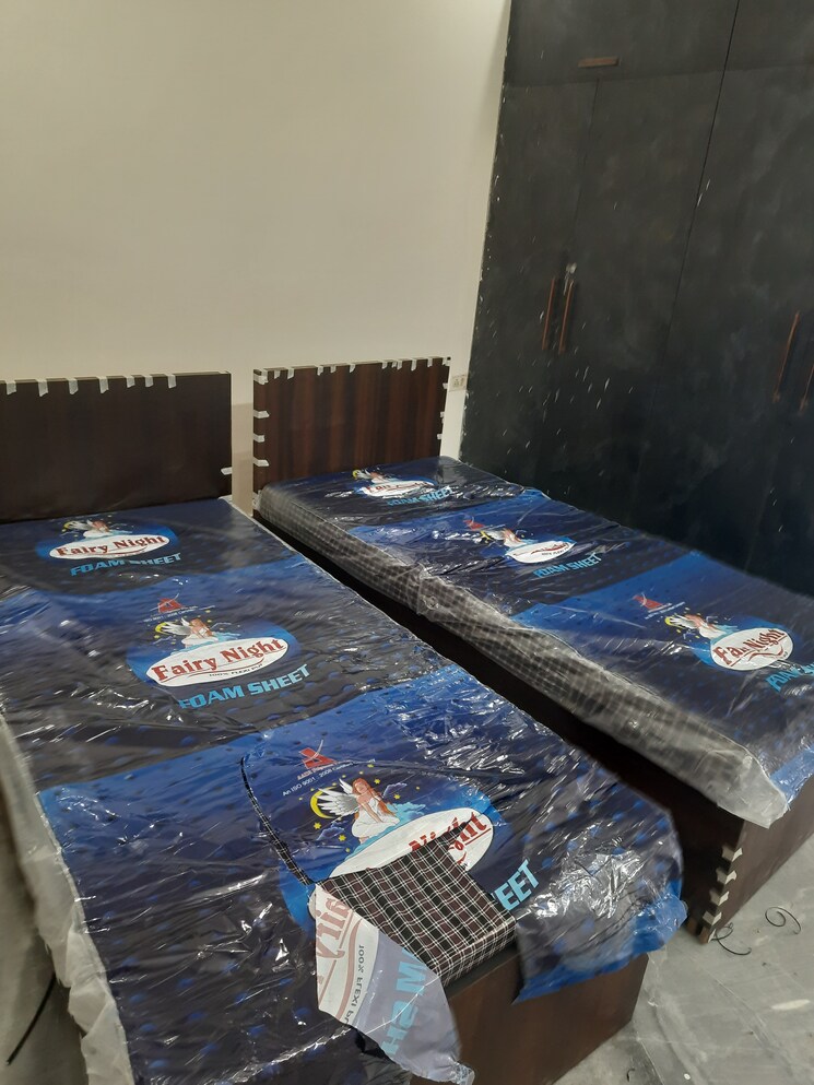 Swimming Pool, sector 51 Pg For Girls In Sector 51 9582504