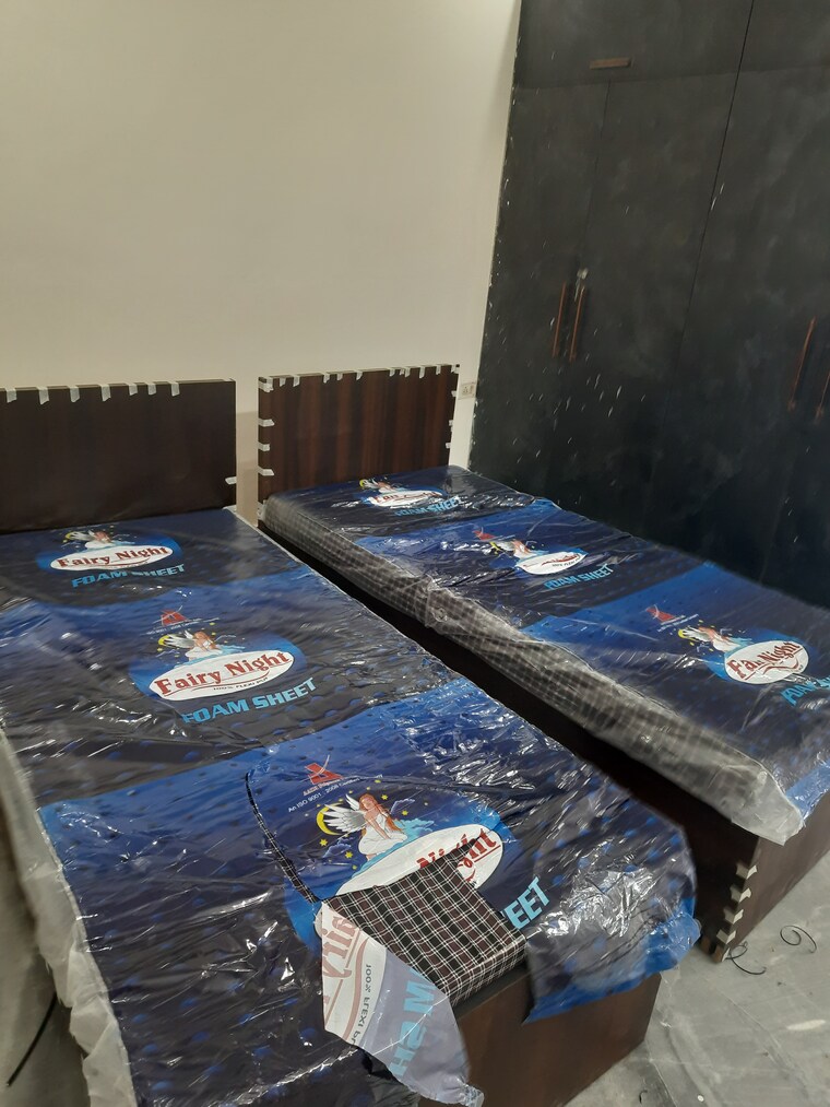 Swimming Pool, sector 51 Pg For Girls In Sector 51 9582504