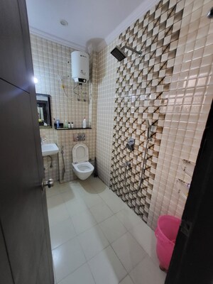 Bathroom in 3 BHK Builder Floor at Huda Staff Colony, Sector 46 – for Rent
