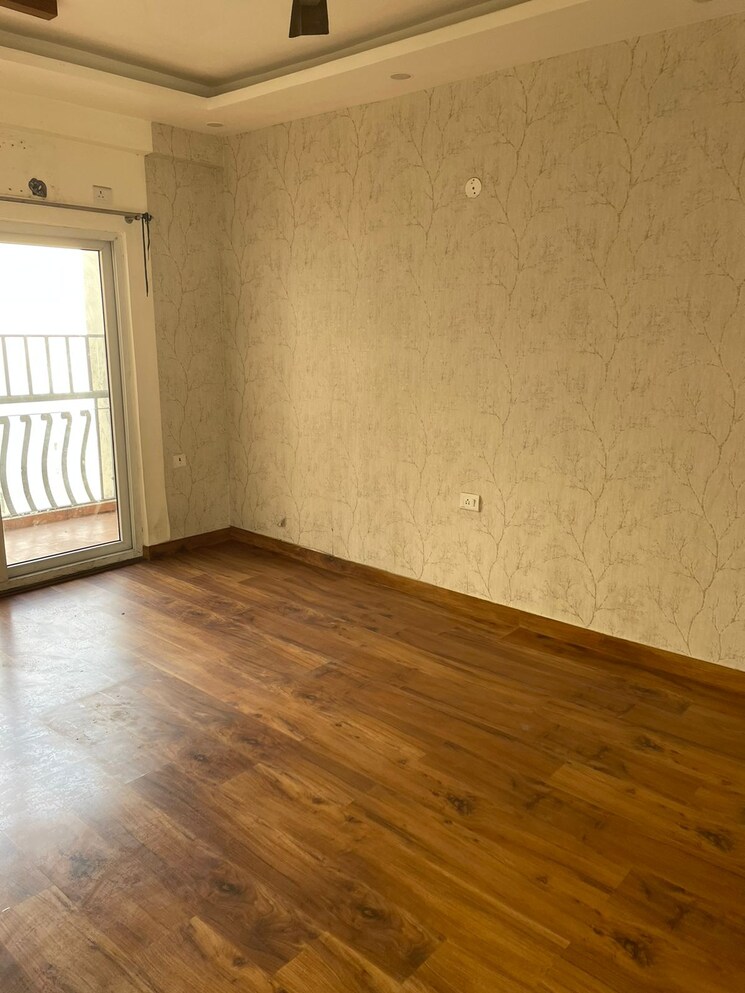 Room, amrapali-crystal-homes 4 Bedroom 2175 Sq.Ft. Apartment In Sector 76 Noida 9582507