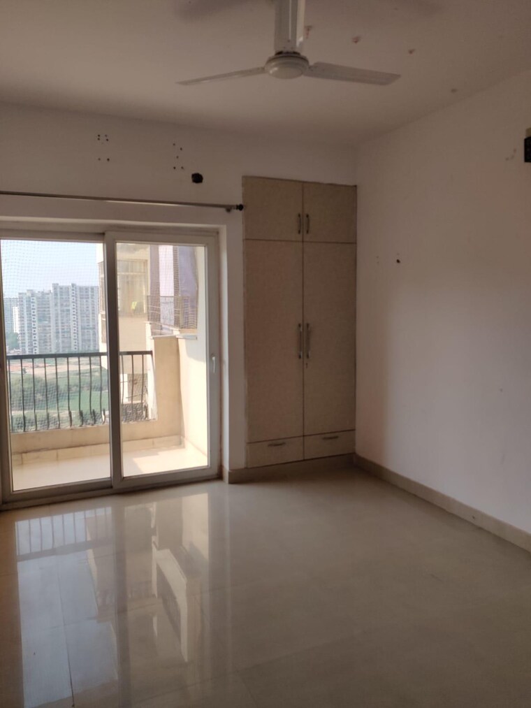 Room, amrapali-zodiac 2 Bedroom 1075 Sq.Ft. Apartment In Sector 120 Noida 9582515