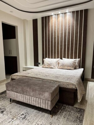  Pg For Rent in Vineet Khand