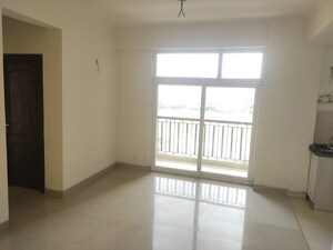 Room in 3 BHK Apartment at Amrapali Platinum, Sector 119 – for Sale
