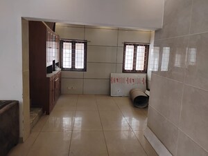 Room in 3 BHK Builder Floor at Saket – for Sale
