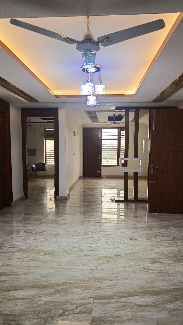 Cover Image, sector 85 4 Bedroom 300 Sq.Yd. Builder Floor In Sector 85 Faridabad 9582554