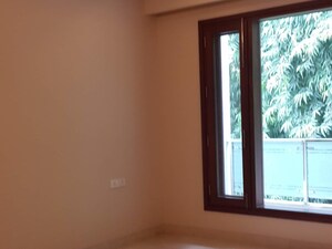 Room in 4 BHK Builder Floor at Panchsheel Park – for Sale