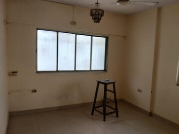 Room in 1 BHK Apartment at Sai Baba Complex, Aarey Colony – for Rent