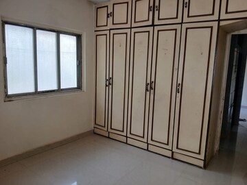 Room in 1 BHK Apartment at Sai Baba Complex, Aarey Colony – for Rent