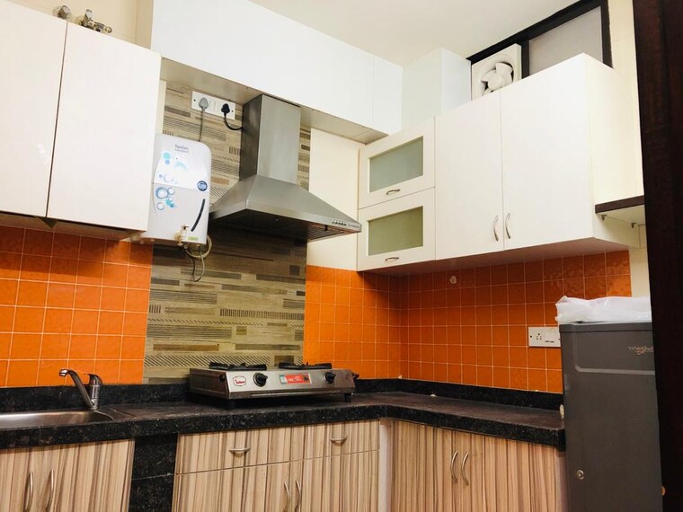 Kitchen, chittaranjan park 1 Bedroom 700 Sq.Ft. Builder Floor In Chittaranjan Park Delhi 9582577