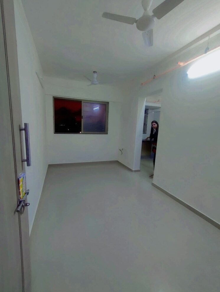 Room, sadguru-complex-i 1 Bedroom 305 Sq.Ft. Apartment In Goregaon East Mumbai 9582588