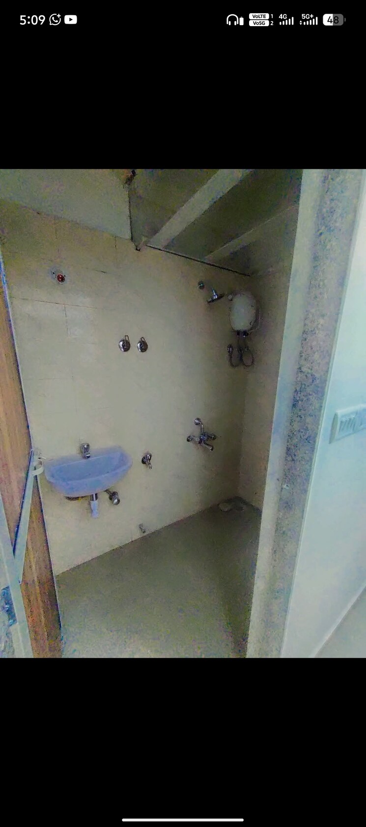 Bathroom, sadguru-complex-i 1 Bedroom 305 Sq.Ft. Apartment In Goregaon East Mumbai 9582588