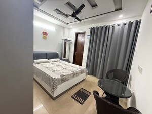 Bedroom in 2.5 BHK Builder Floor at Sector 43 – for Rent