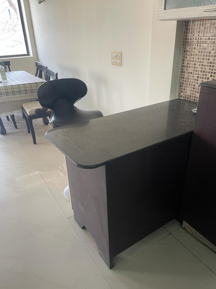 Living Room, kailash colony 3 Bedroom 1300 Sq.Ft. Builder Floor In Kailash Colony Delhi 9582594