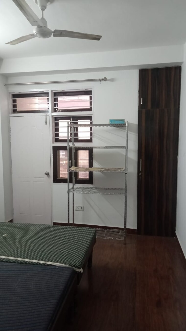 Kitchen, palam vihar extension 1 Bedroom 600 Sq.Ft. Builder Floor In Palam Vihar Extension Gurgaon 9582608