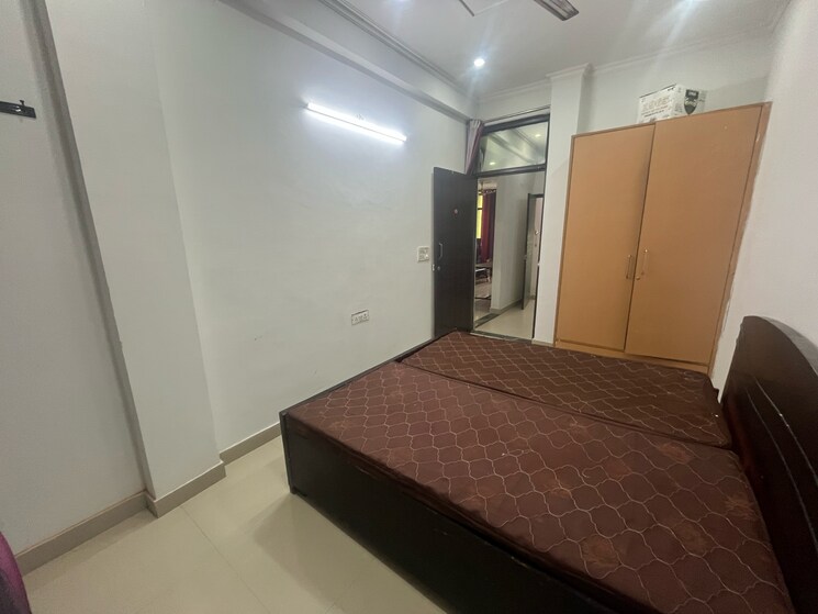 Bedroom, sector 43 2 Bedroom 1214 Sq.Ft. Builder Floor In Sector 43 Gurgaon 9582604