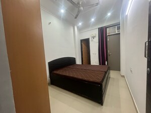 Bedroom in 2 BHK Builder Floor at Sector 43 – for Rent
