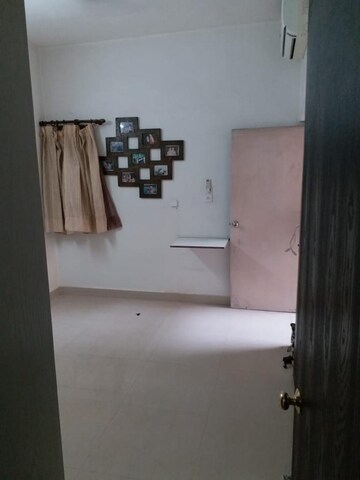 Room in 3 BHK Builder Floor at Kalkaji – for Sale