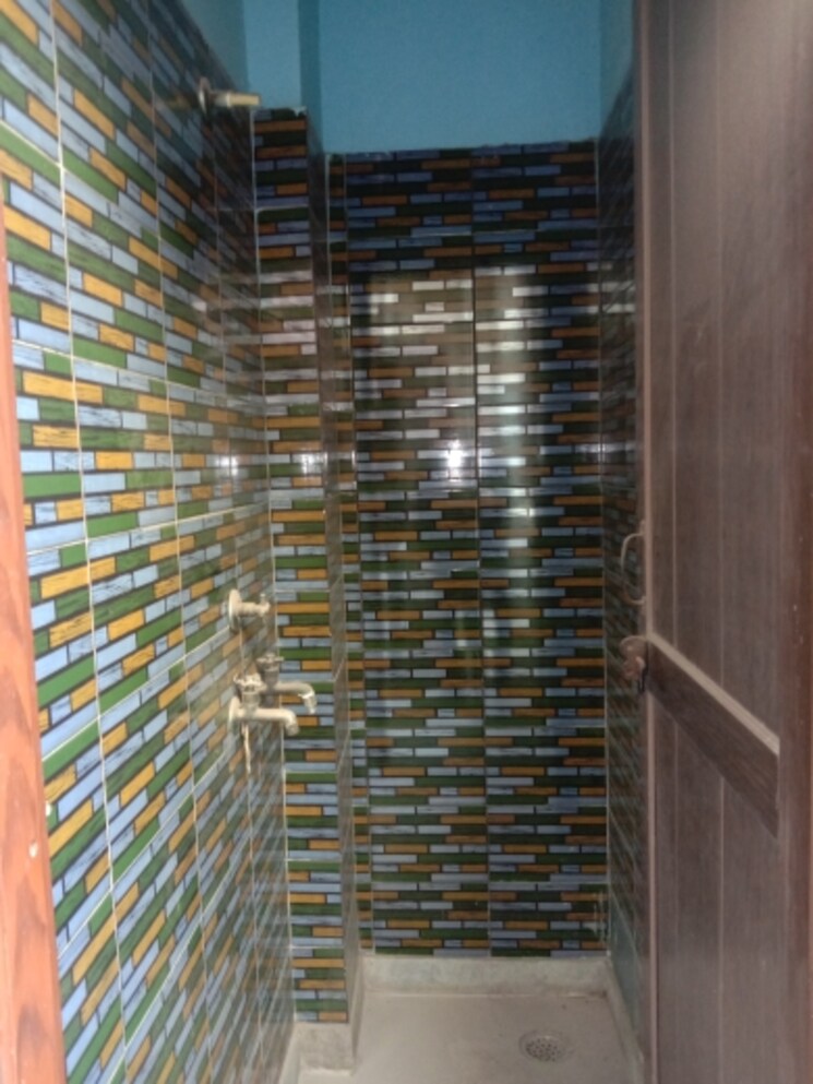 undefined, dwarka mor 3 Bedroom 900 Sq.Ft. Builder Floor In Dwarka Mor Delhi 9582627