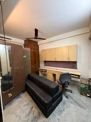 Bedroom in 3 BHK Builder Floor at Chittaranjan Park – for Rent