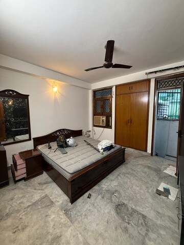 Bedroom in 3 BHK Builder Floor at Chittaranjan Park – for Rent