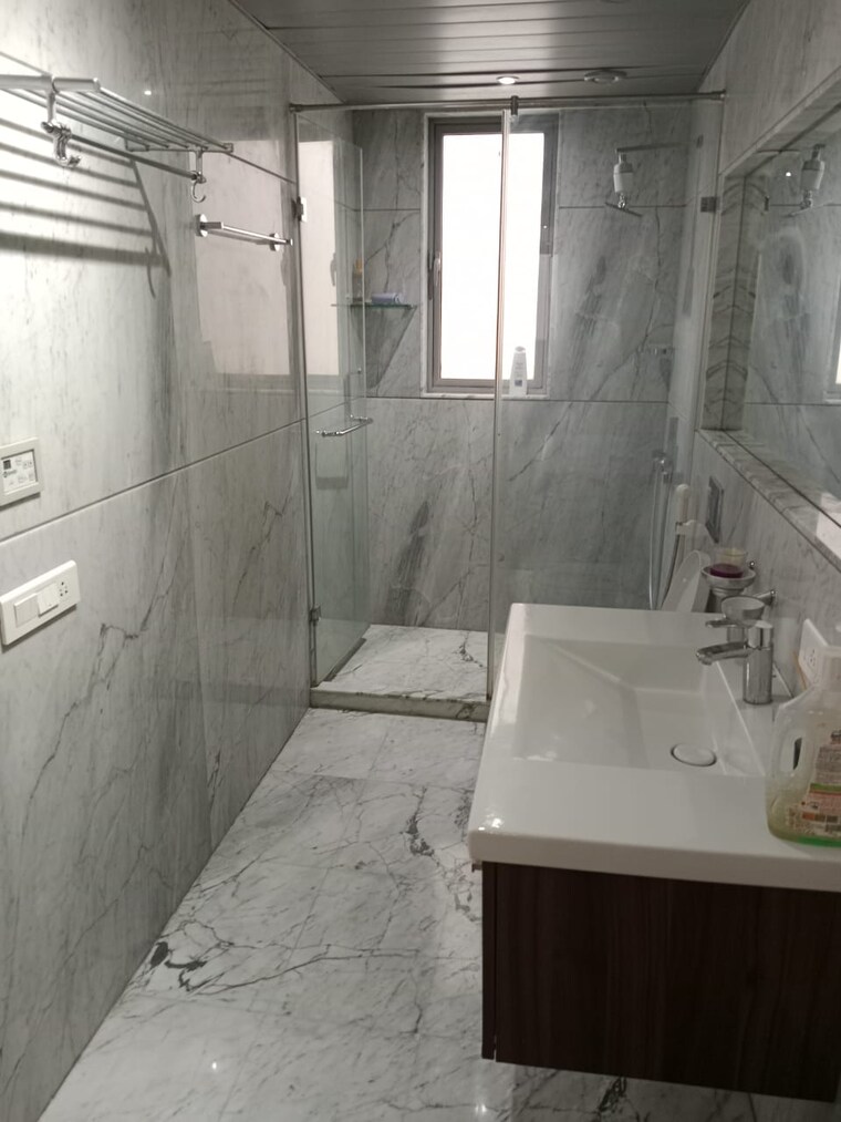 Bathroom, kasturi-the-balmoral-estate 5 Bedroom 2800 Sq.Ft. Apartment In Baner Pune 9582639