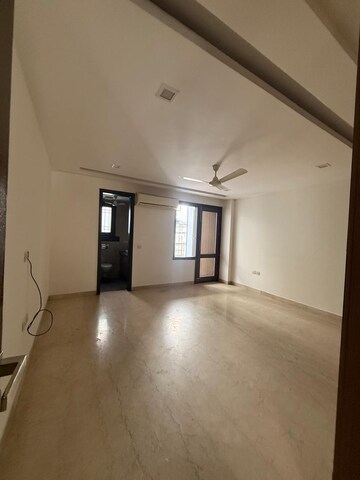 Room in 3 BHK Builder Floor at Greater Kailash ii – for Rent