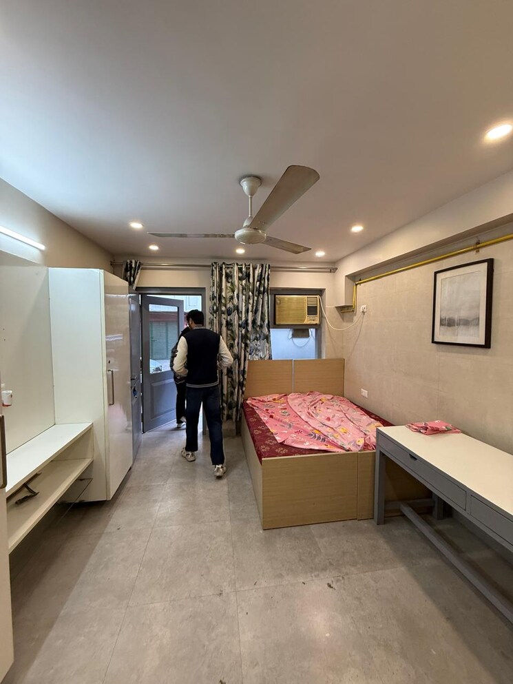 Living Room, alaknanda 1 Bedroom 600 Sq.Ft. Apartment In Alaknanda Delhi 9582651