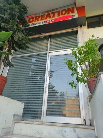  Shop For Rent in Sumer Nagar