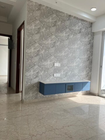 Room in 2 BHK Apartment at Courtyard by Narang Realty and The Wadhwa Group, Pokhran Road No Two – for Rent