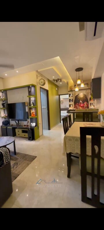 2 BHK Apartment For Rent in Lodha Amara, Kolshet Road