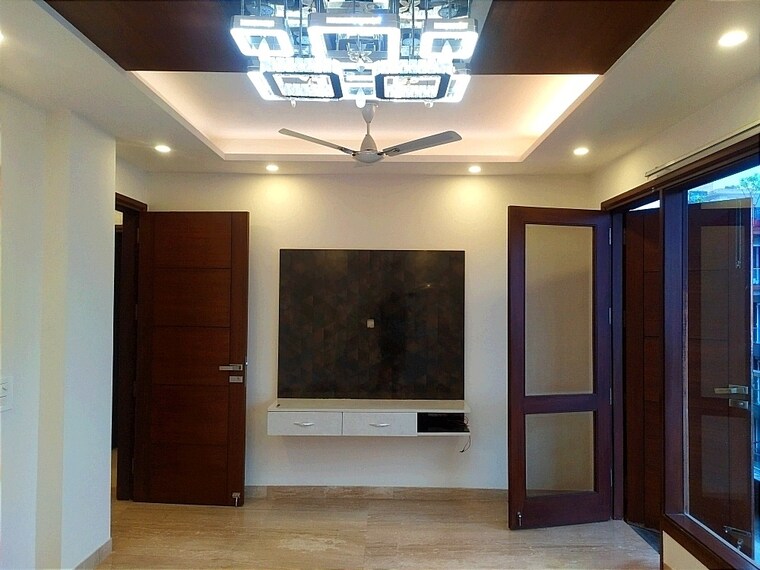 Living Room, kalkaji 3 Bedroom 2500 Sq.Ft. Builder Floor In Kalkaji Delhi 9582722