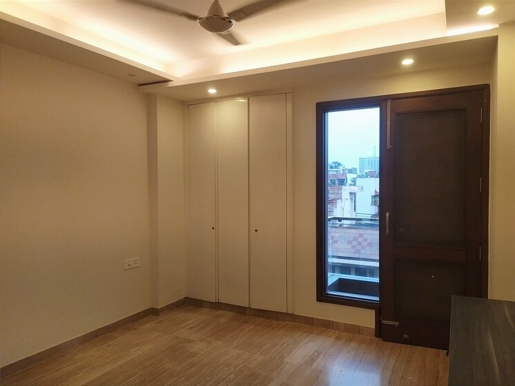 Master Bedroom, kalkaji 3 Bedroom 2500 Sq.Ft. Builder Floor In Kalkaji Delhi 9582722