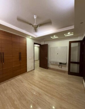 Master Bedroom in 3 BHK Builder Floor at Kalkaji – for Rent
