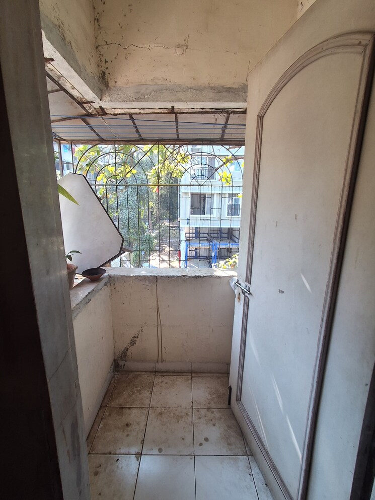 Other, malad east 3 Bedroom 500 Sq.Ft. Builder Floor In Malad East Mumbai 9582727