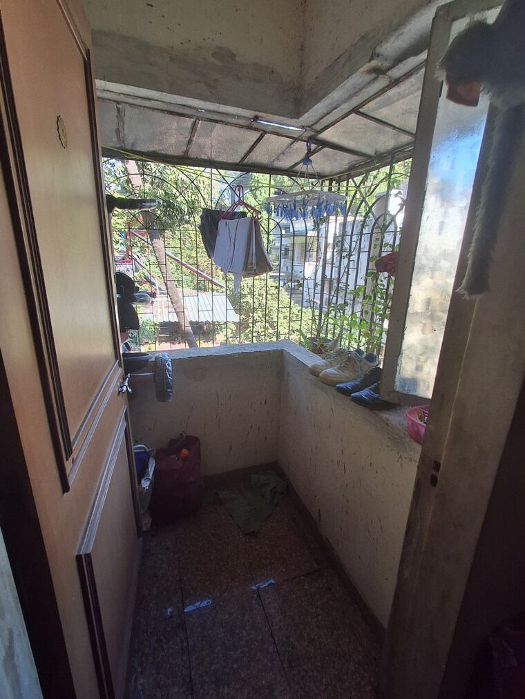 Other, malad east 3 Bedroom 500 Sq.Ft. Builder Floor In Malad East Mumbai 9582727