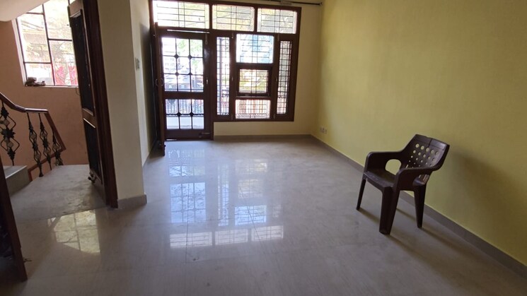 Room, panchkula urban estate 4 Bedroom 2300 Sq.Ft. Apartment In Panchkula Urban Estate Panchkula 9582734