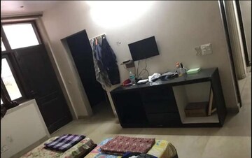 Living Room in  Pg at Sector 44 – for Rent