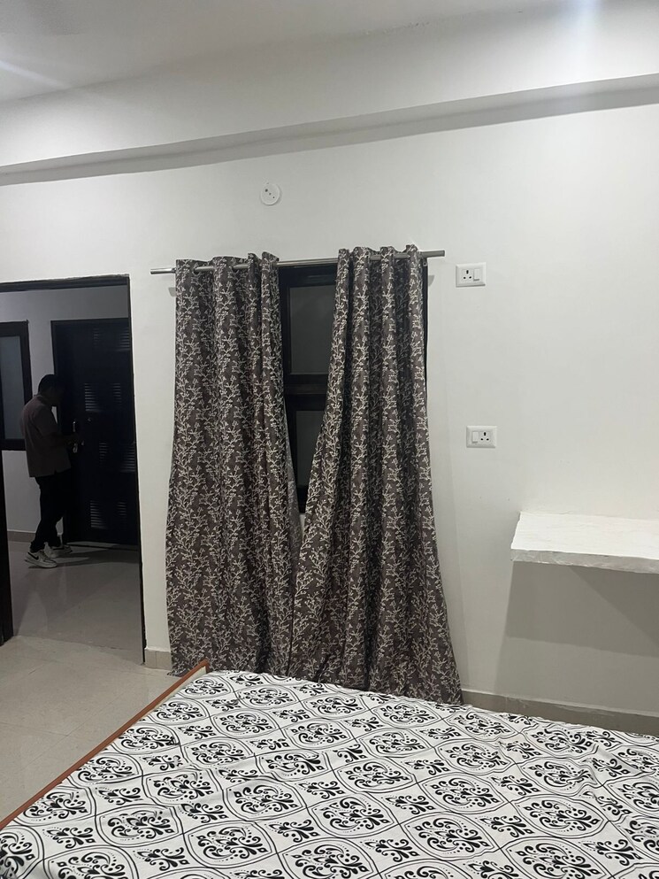 Bedroom, sai-kutir-sector-49 1.5 Bedroom 650 Sq.Ft. Builder Floor In Sector 49 Noida 9582737